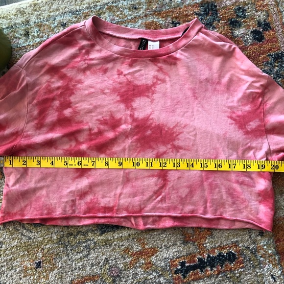 H&M | Cropped Tie Dye Sweater - Picture 3 of 5